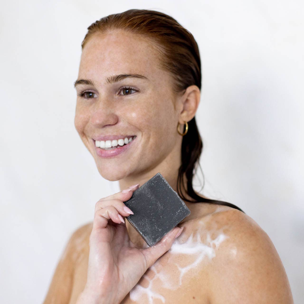 Charcoal Detoxifying Body Wash Bar | Kitsch