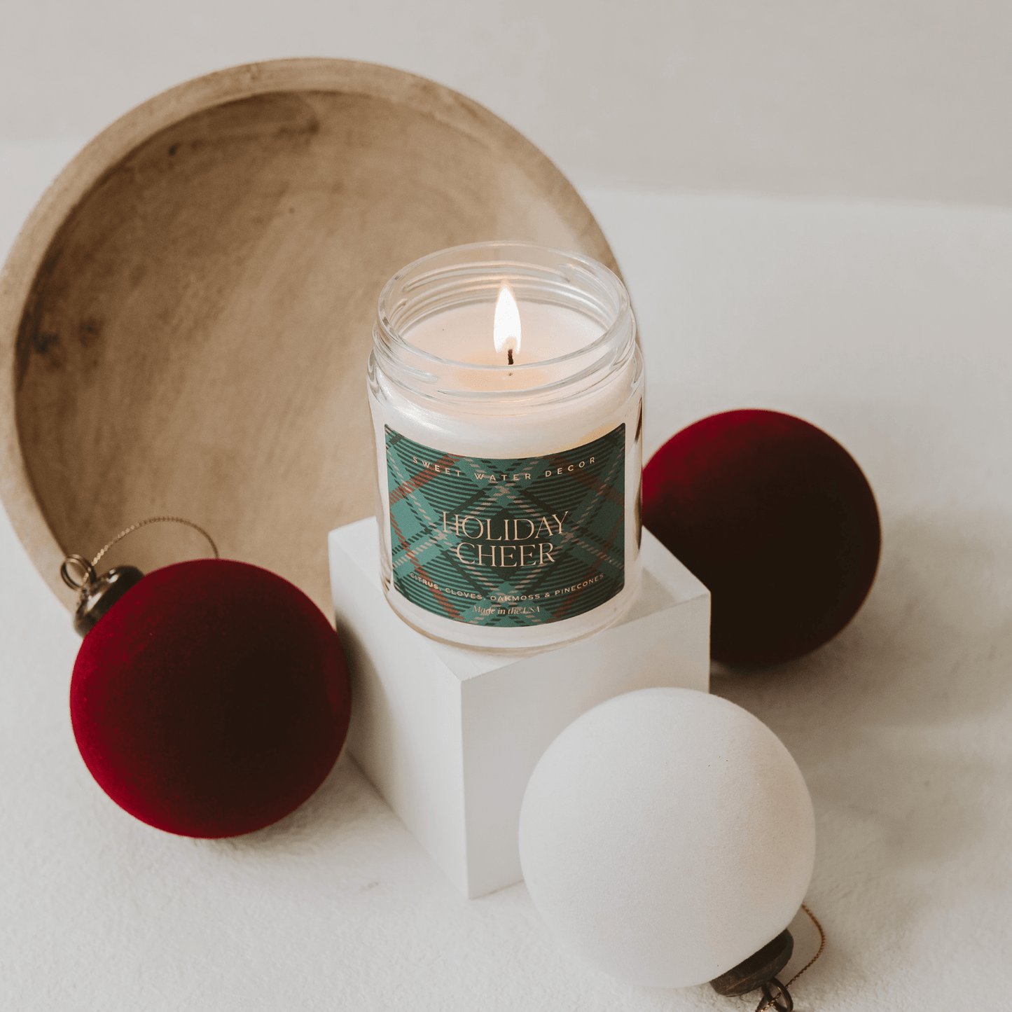 Holiday Cheer Soy Candle | 9oz. Clear Jar