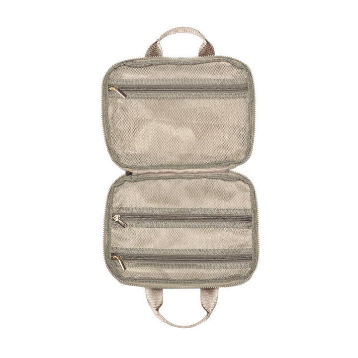 Cloud Cruiser Travel Organizer: Desert Sage Urban Expressions Cleanse Face & Body Bar