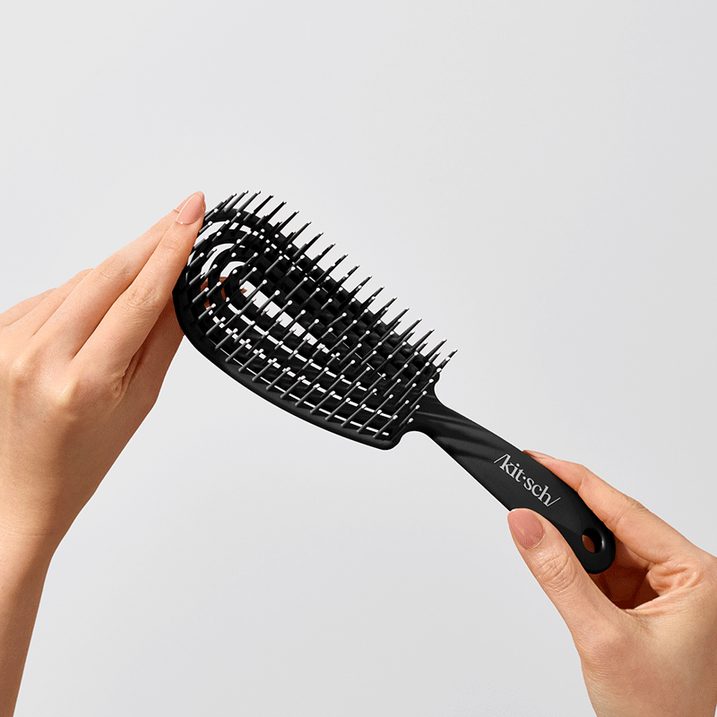Detangling Flexi Brush - Black KITSCH Cleanse Face &amp; Body Bar