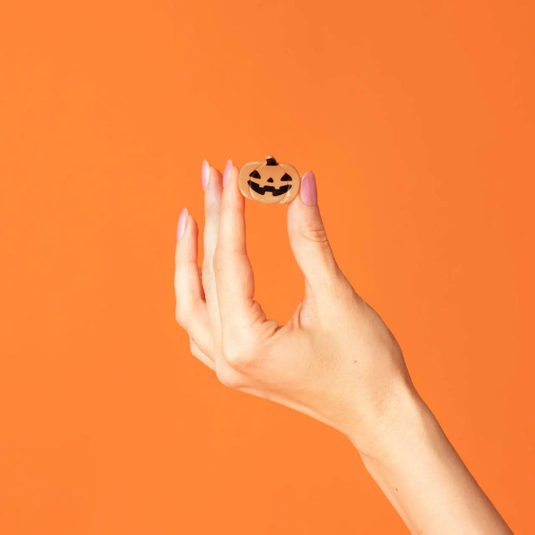 Mini Claw Clips 6pc Set - Halloween Squad KITSCH Cleanse Face &amp; Body Bar