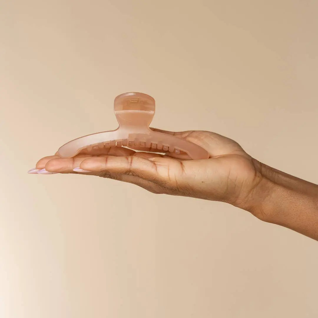 Recycled Plastic Large Arched Clip - Soft Pink KITSCH Cleanse Face &amp; Body Bar